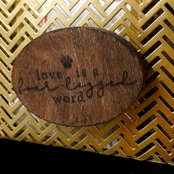 Dog Magnet - Picture 1 of 1